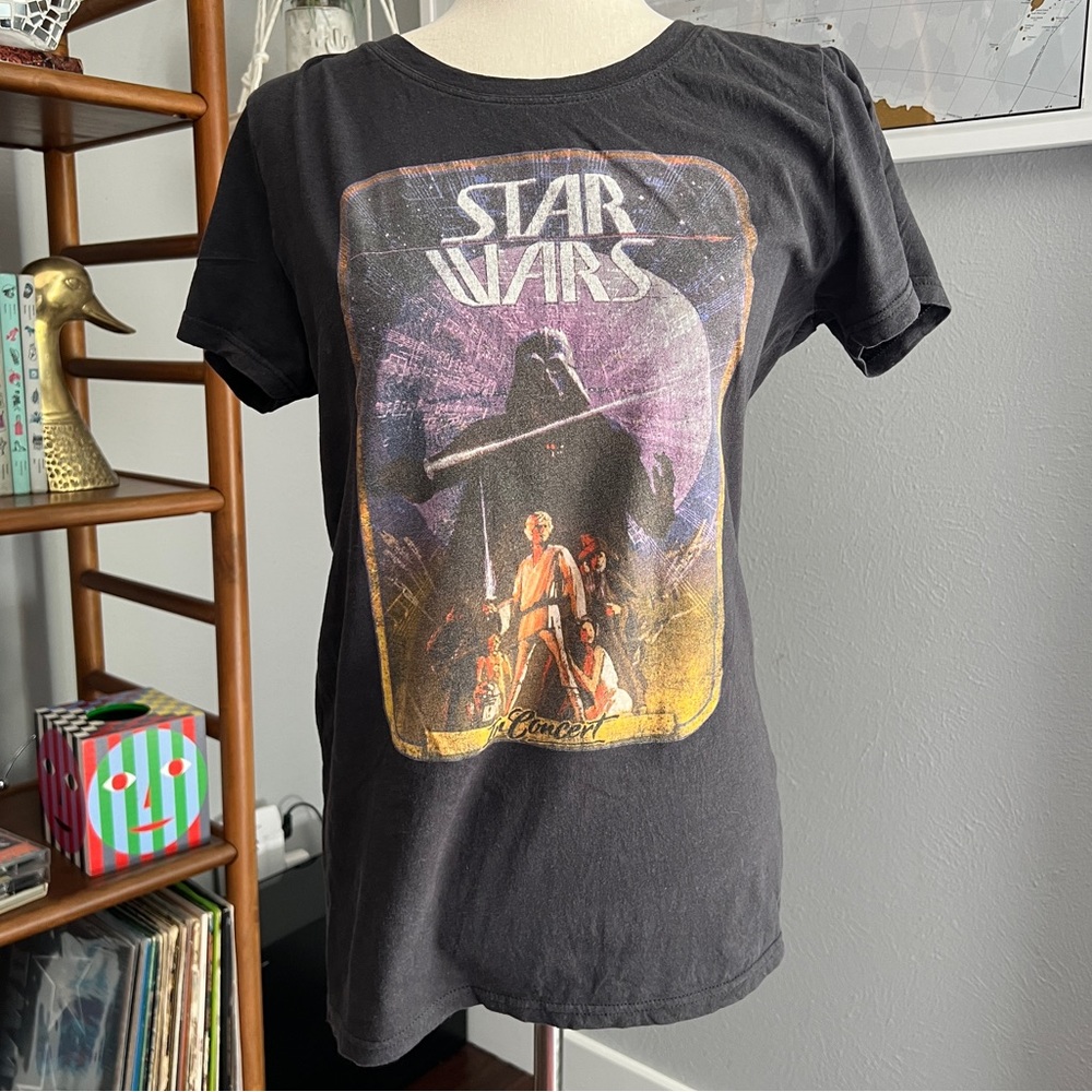 Star Wars in Concert women gray shirt with vintage graphics